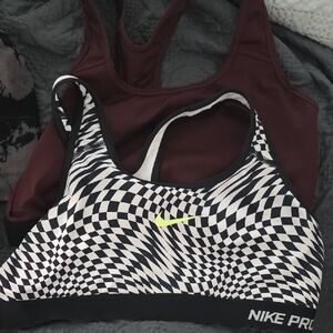 2 Nike Women's Sports Braa